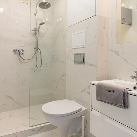 Andrzejczyk - Kamienica Przy Swietojanskiej *