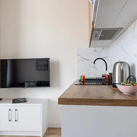 Andrzejczyk - Kamienica Przy Swietojanskiej *