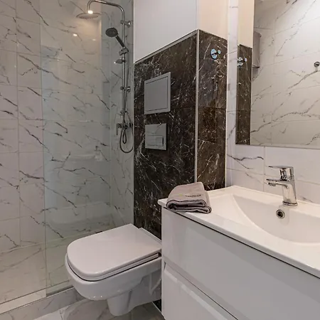Apartment Andrzejczyk - Kamienica Przy Swietojanskiej Gdynia