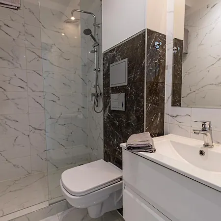 Apartman Andrzejczyk - Kamienica Przy Swietojanskiej Gdynia