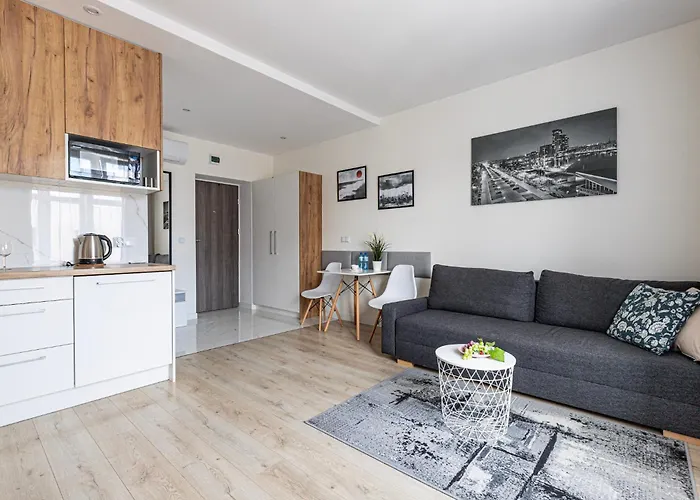 Andrzejczyk - Kamienica Przy Swietojanskiej *