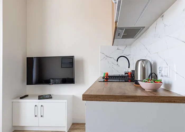 Andrzejczyk - Kamienica Przy Swietojanskiej *