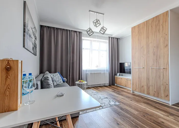 Andrzejczyk - Kamienica Przy Swietojanskiej *