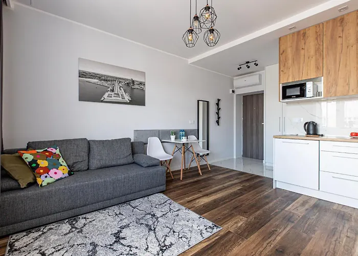 Andrzejczyk - Kamienica Przy Swietojanskiej *