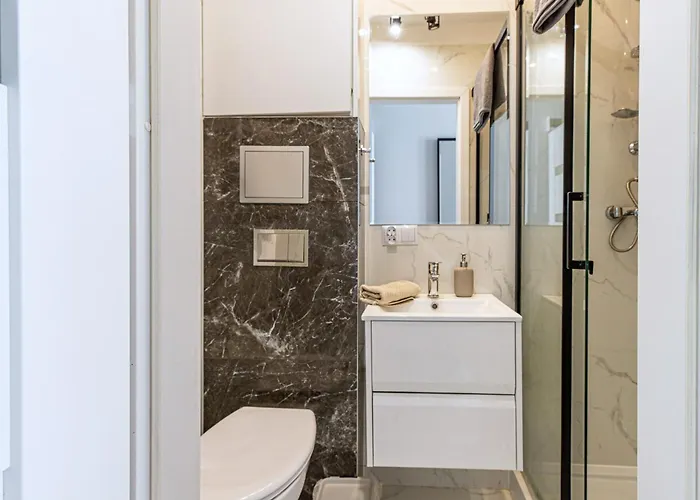 Andrzejczyk - Kamienica Przy Swietojanskiej *